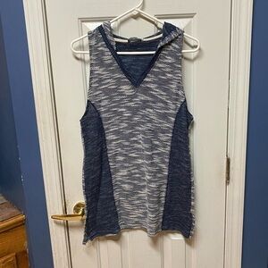 Earthbound Trading  womens sleeveless color-block hoodie size L